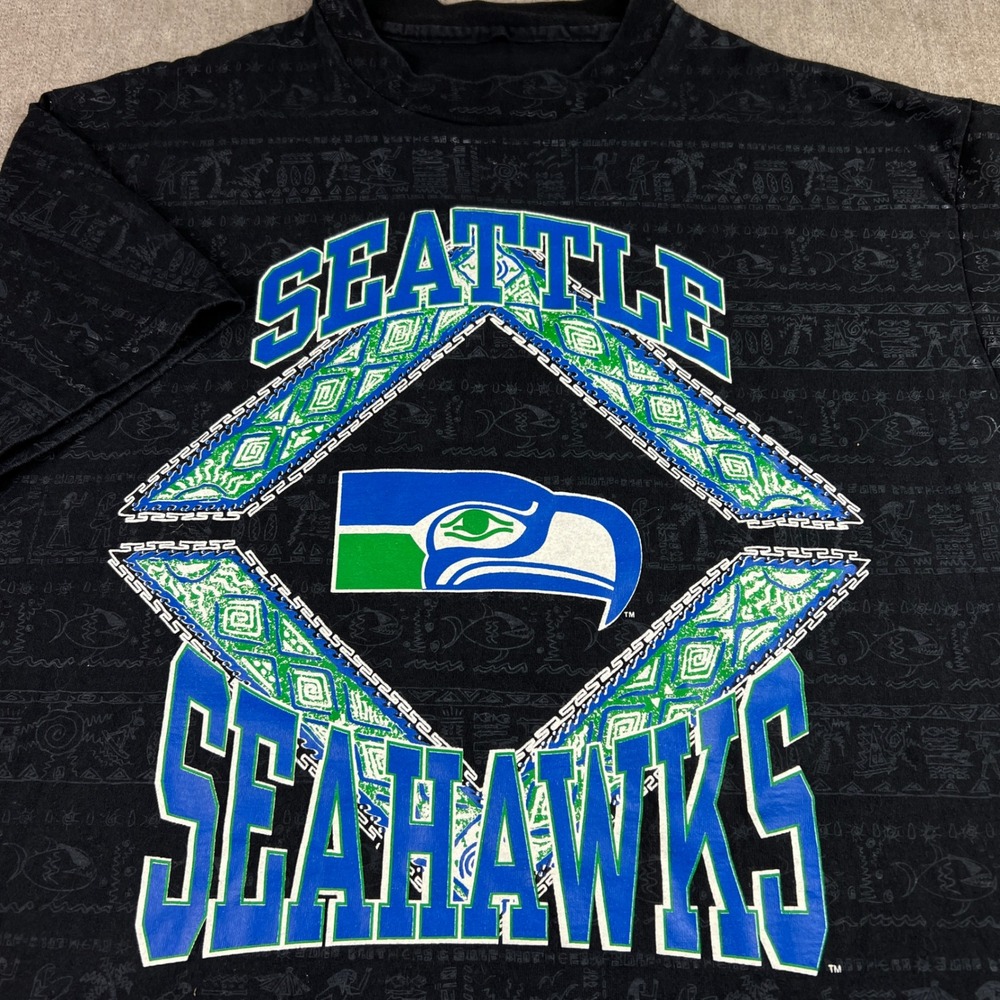 NFL Seattle Seahawks T-Shirt Men L Black Vintage 90s AOP Tribal Hawaiian Graphic
